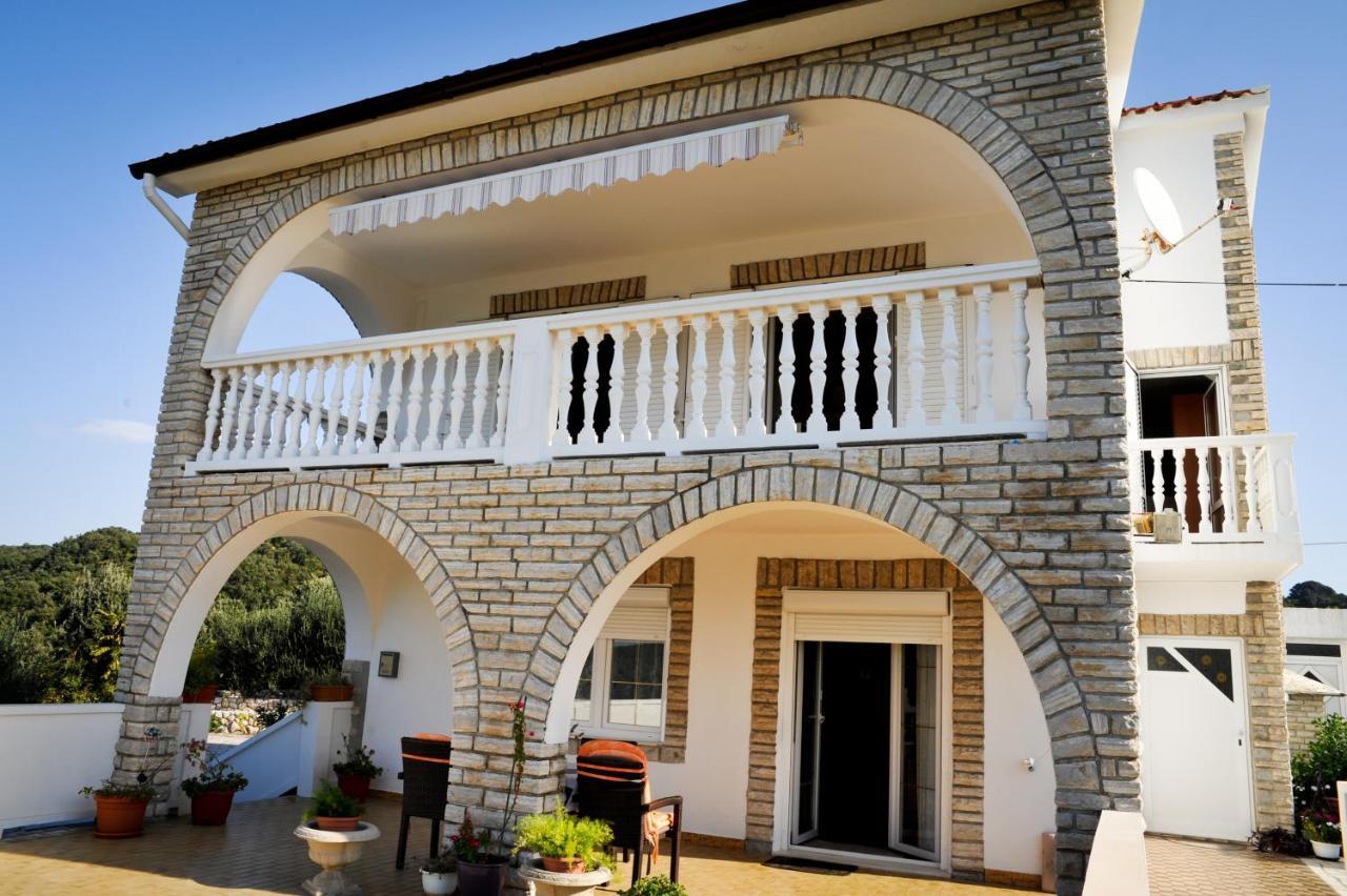 Apartments With A Parking Space Kampor, Rab - 14998 Exterior foto
